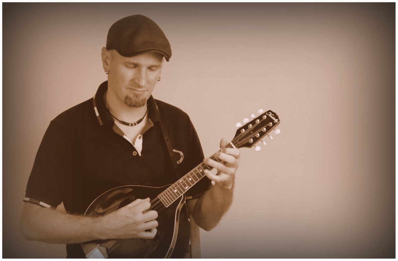 Attila Tapolczai - Irish Folk Trio -
